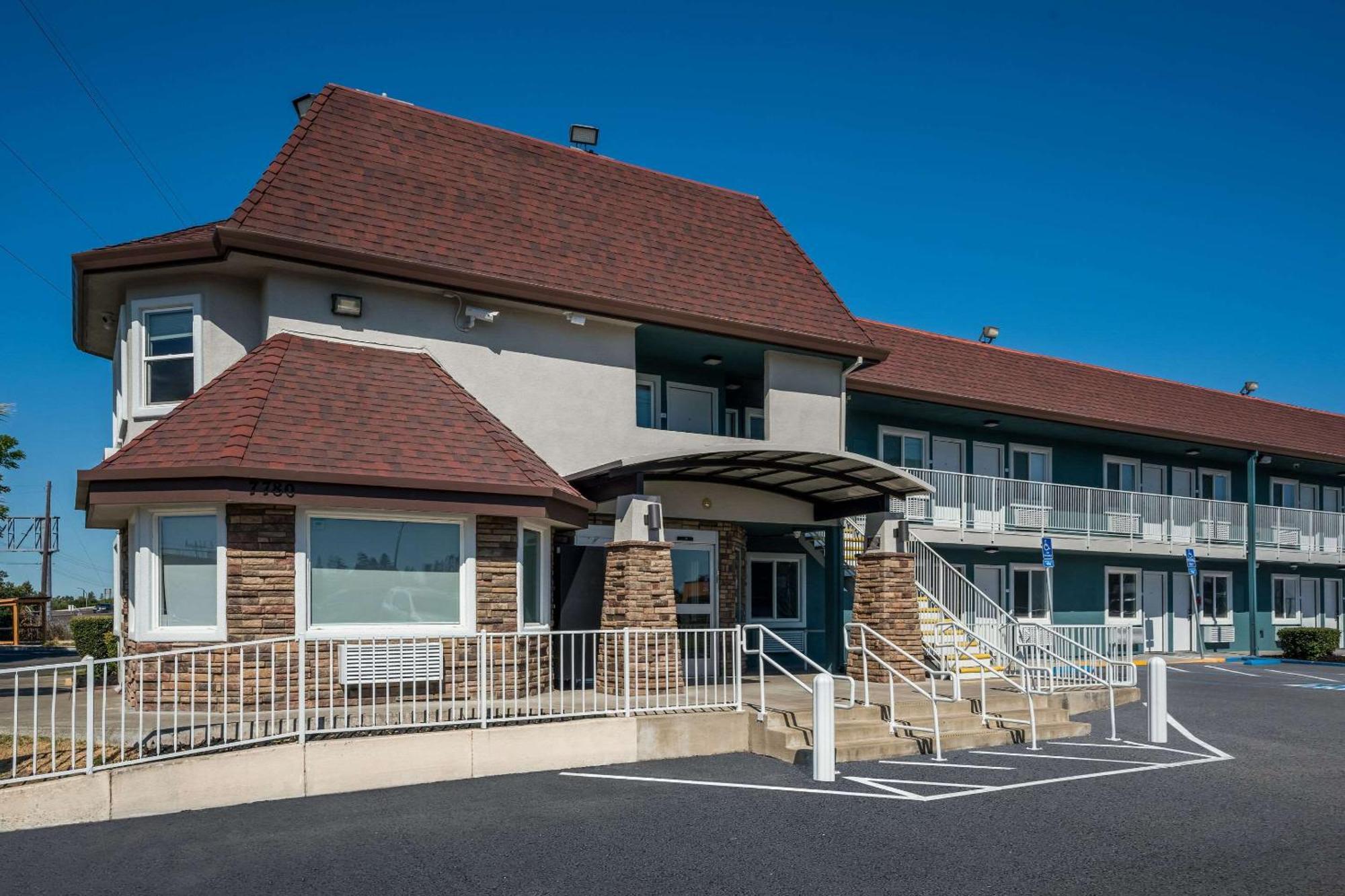 Quality Inn Elk Grove-Sacramento Exteriér fotografie